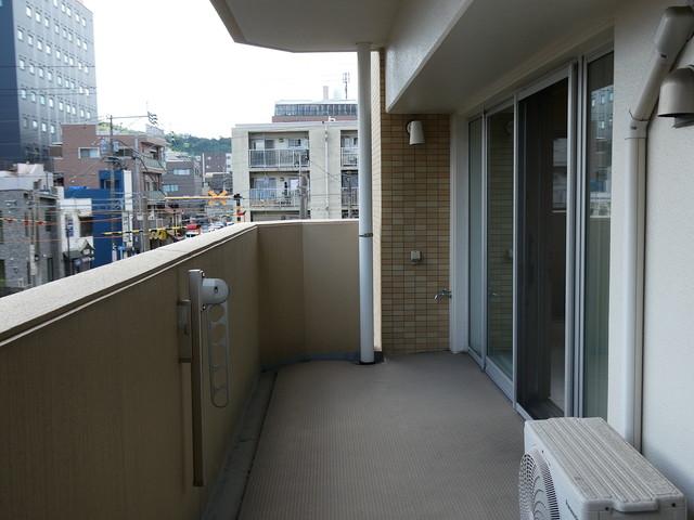 p1003143